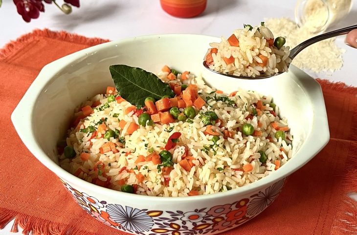 Arroz à grega com cenoura