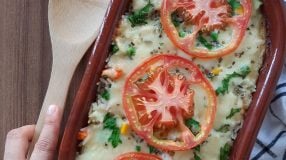 Arroz de forno com legumes