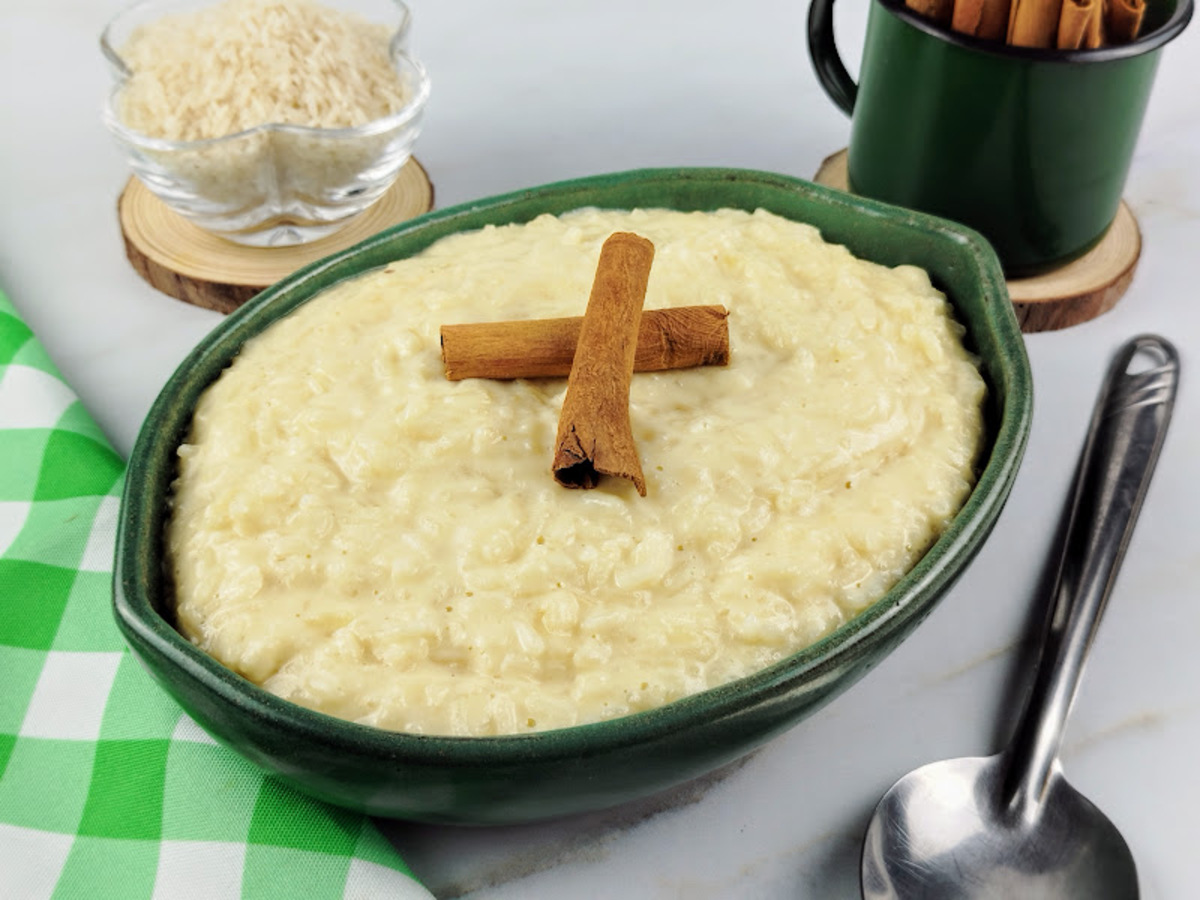 Arroz-doce cremoso fácil e rápido