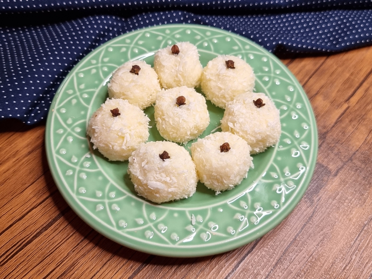 Beijinho de coco low carb