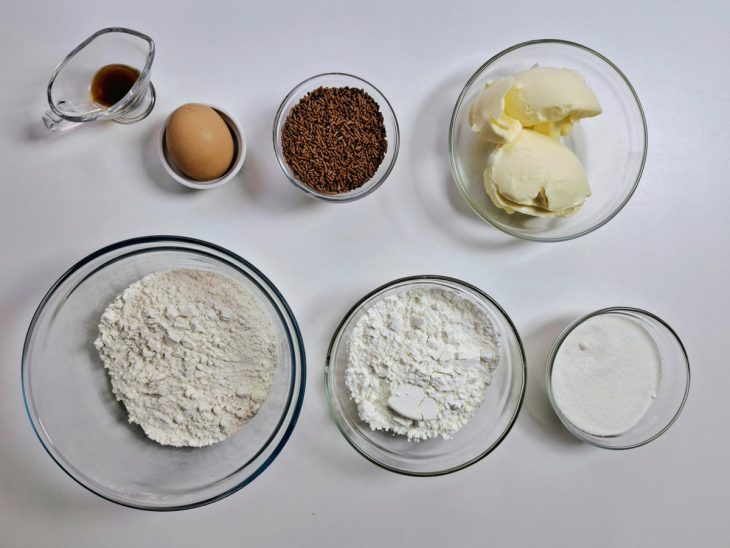 Ingredientes da receita de biscoito caseiro.