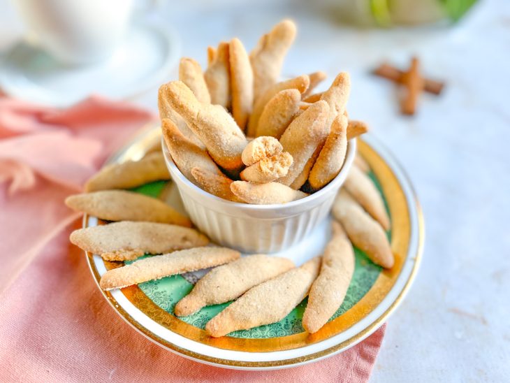 Biscoitos fáceis prontos para servir.