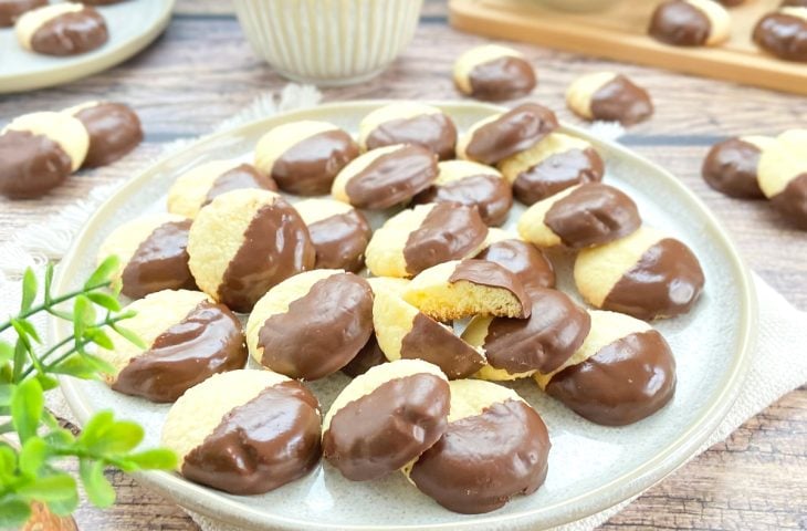 Bolacha de maisena com chocolate