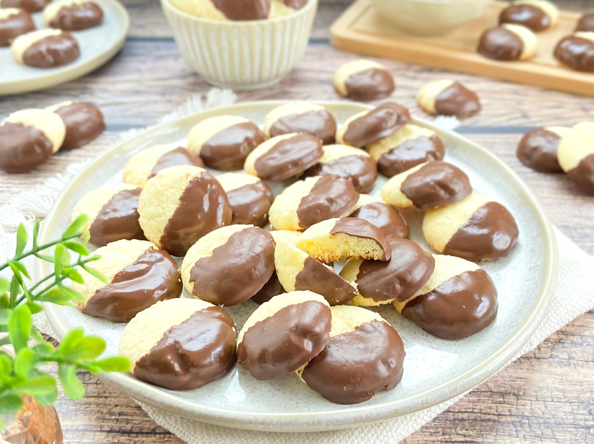 Bolacha de maisena com chocolate