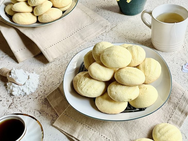 Bolachas de Maizena prontas para consumo.