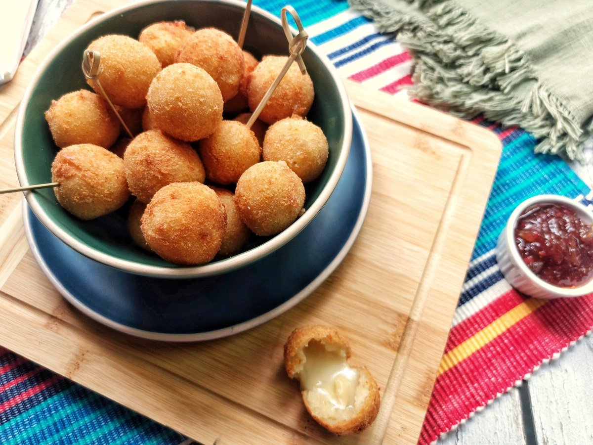 Bolinha de queijo