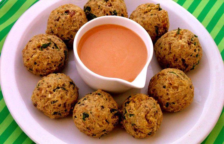 29 receitas de bolinho de arroz que são crocantes e deliciosas