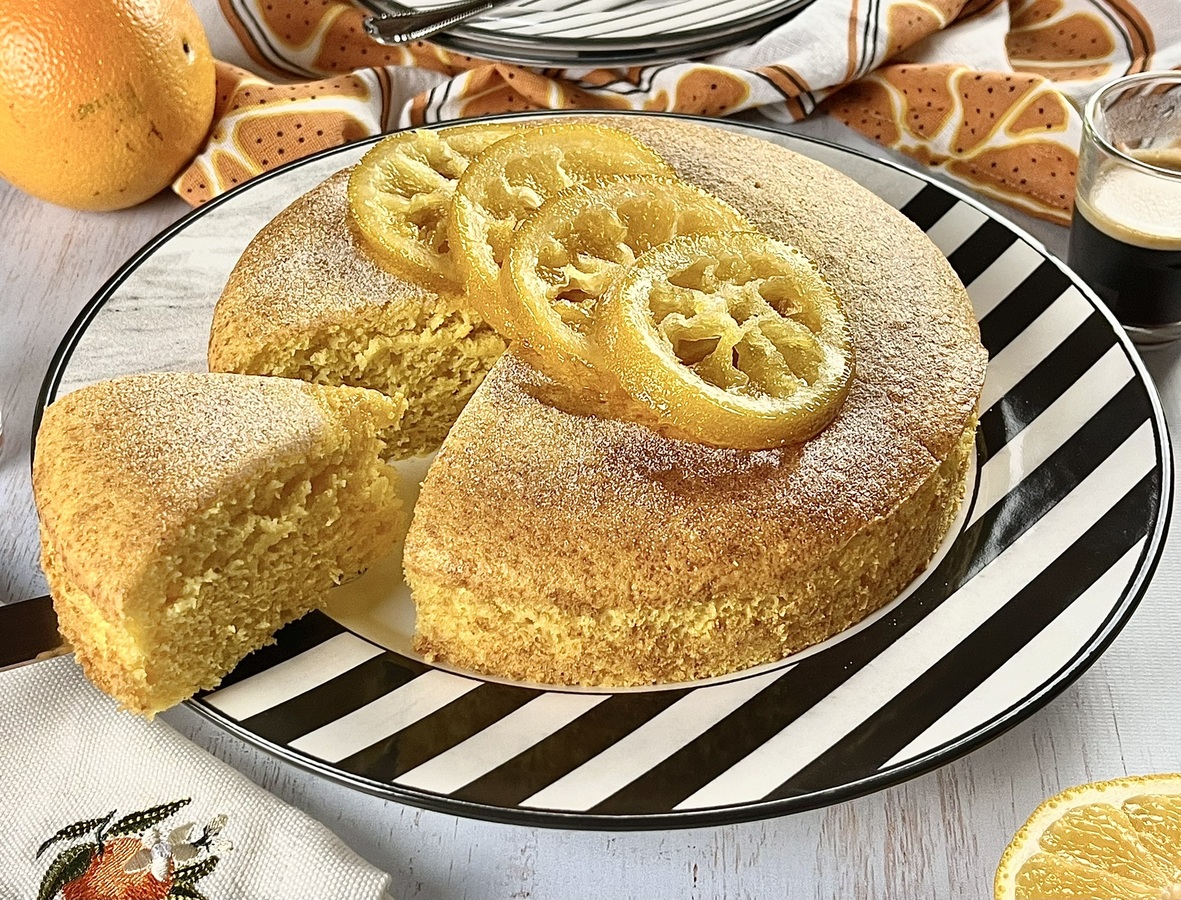 Bolo chiffon de laranja