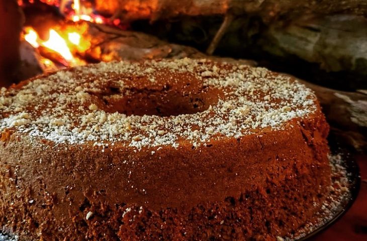 Bolo de amendoim com cacau