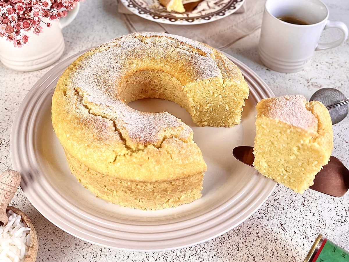 Bolo de arroz cozido de liquidificador