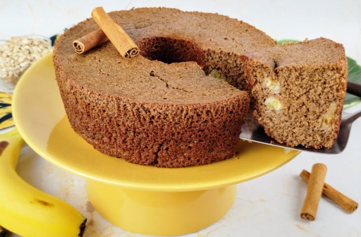 Bolo de banana com aveia rápido