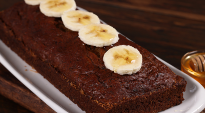 Bolo de banana e cacau sem leite