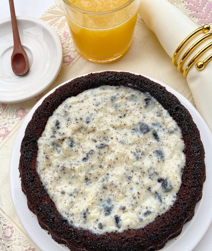 Bolo de chocolate com Oreo