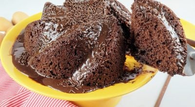 Bolo de chocolate simples de liquidificador