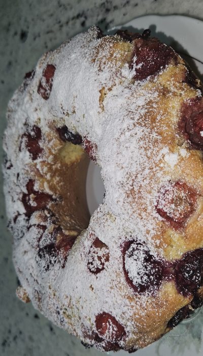 Bolo de iogurte com frutas vermelhas - Foto de usuário