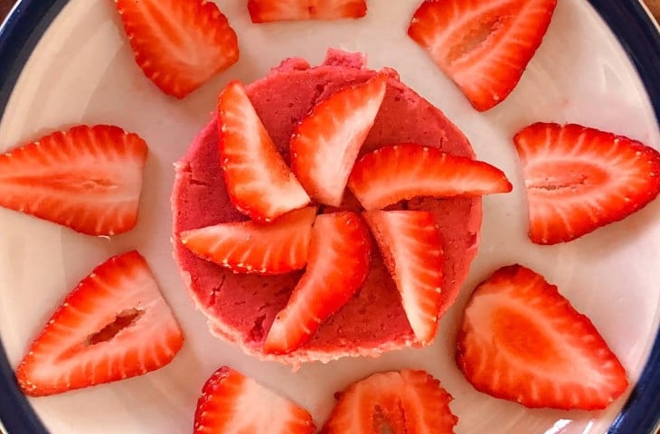 Bolo de morango com gelatina