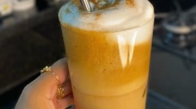 Café gelado cremoso simples