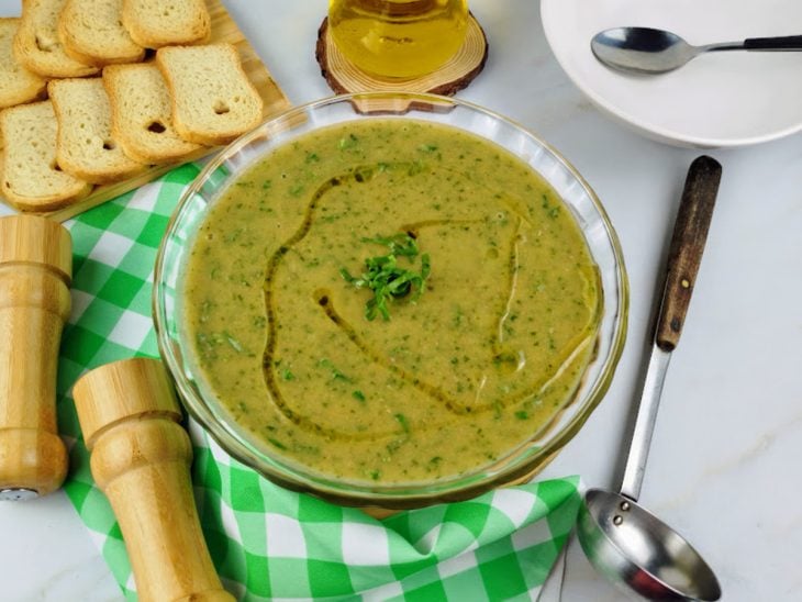 caldo verde legítimo finalizado com azeite