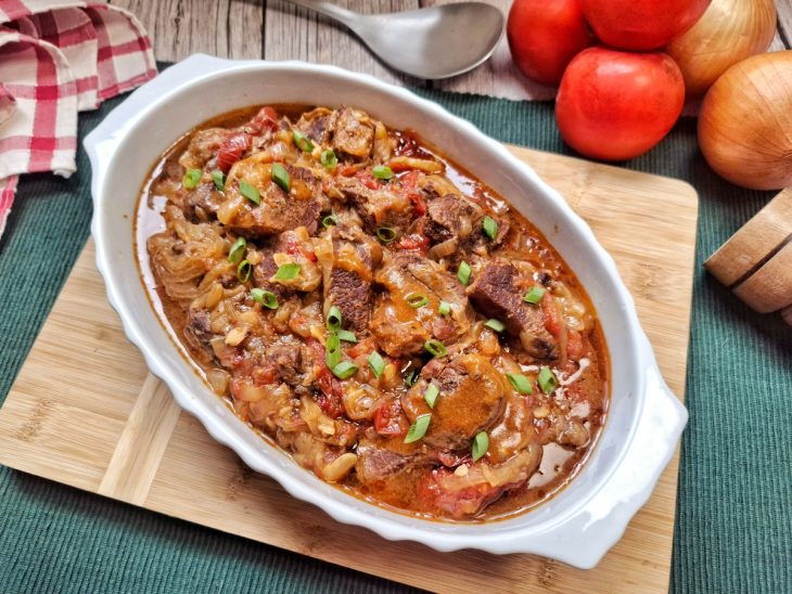 carne de panela com molho de tomate