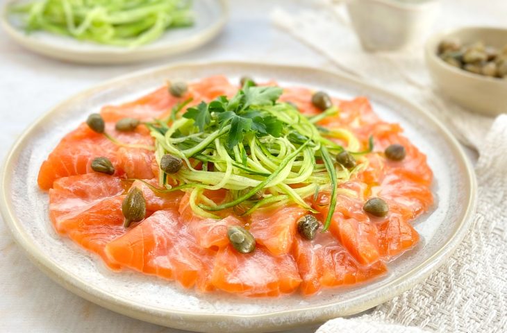 Carpaccio de salmão