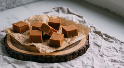 Como fazer bala de caramelo para saborear um doce caseiro e fácil