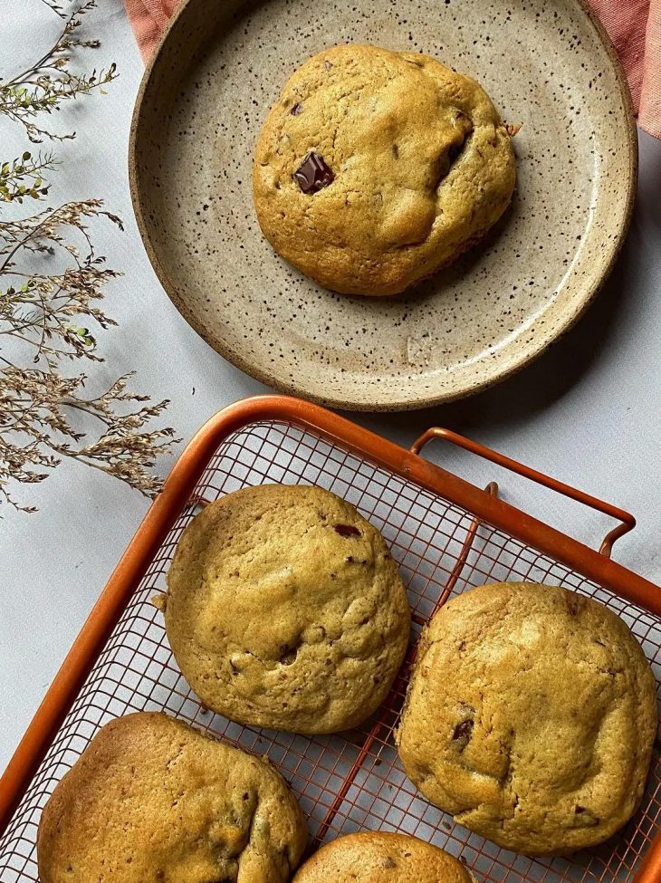 Cookies de azeite com creme de avelã