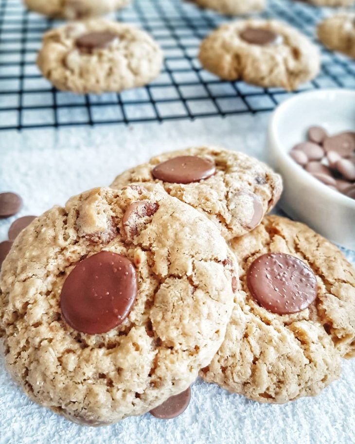 Cookies de pasta de amendoim com aveia