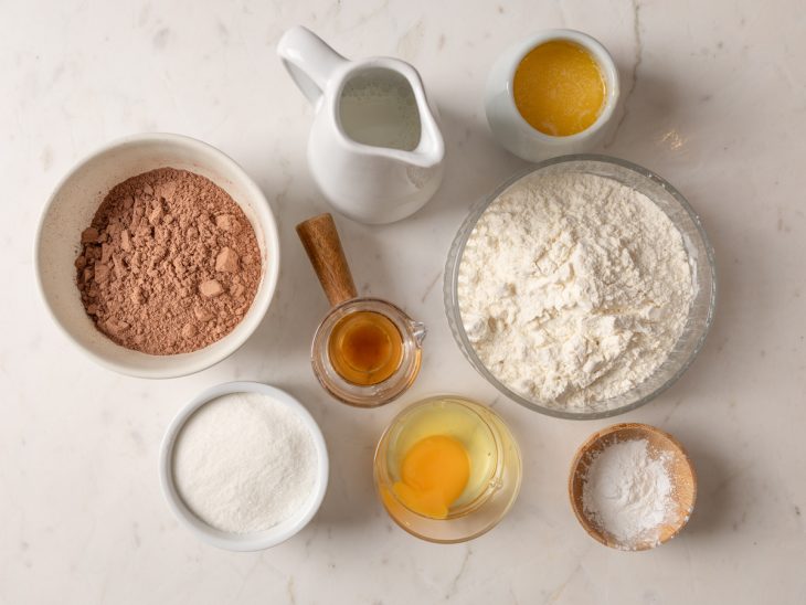 Ingredientes para a receita de cupcake fácil.