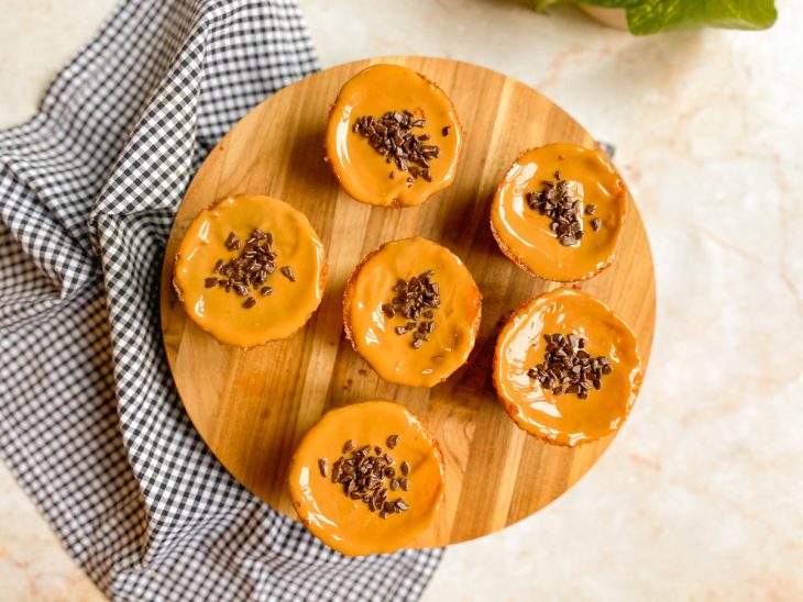 Cupcakes na air fryer prontos.