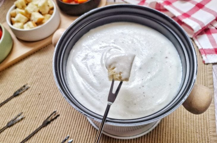 Fondue de queijo simples