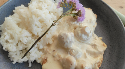 Frango ao molho de champignon