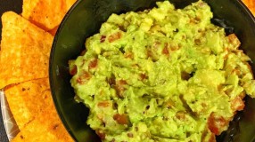 Guacamole com avocado