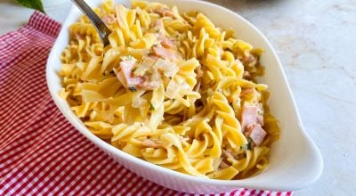 Macarrão de panela de pressão com presunto e mussarela