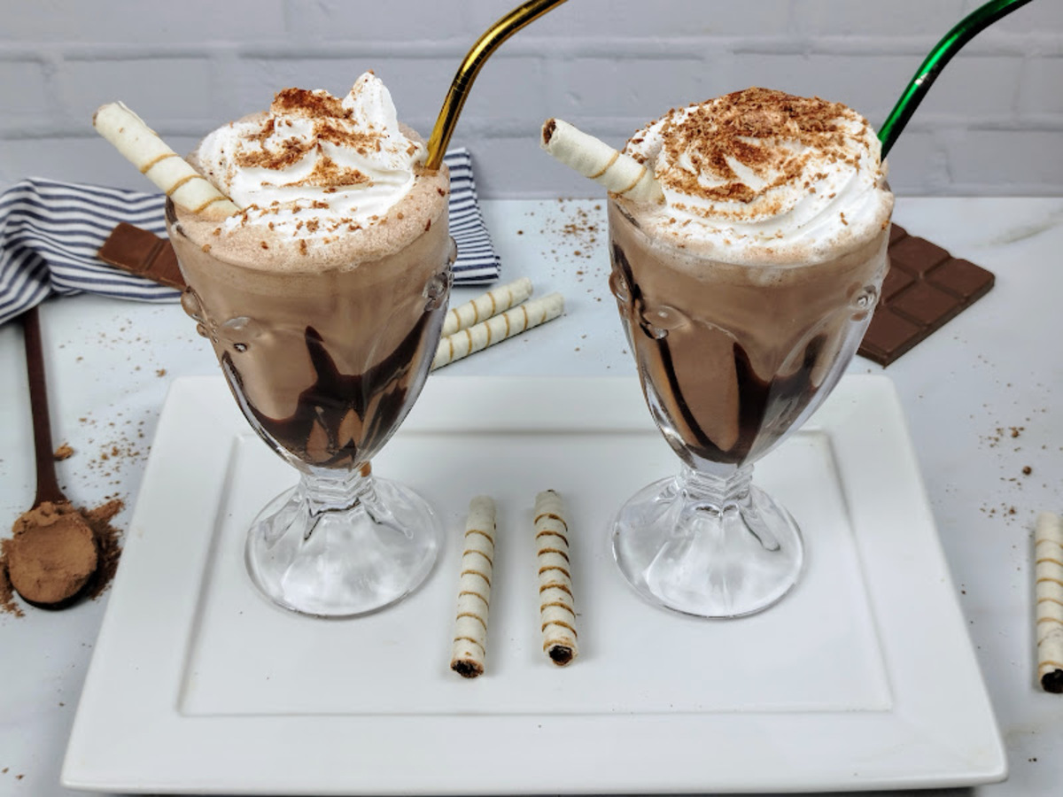 Milk shake caseiro de chocolate