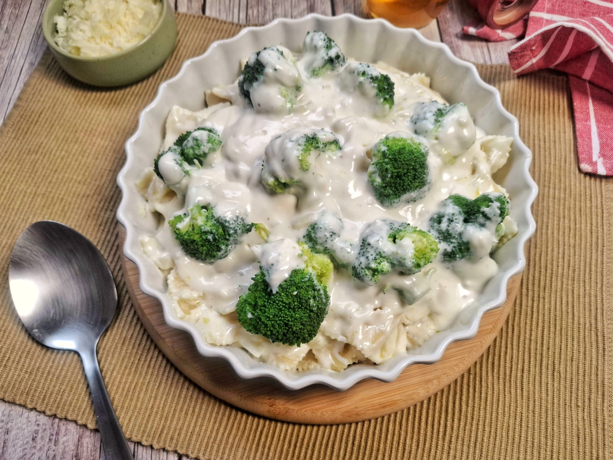 Molho branco com brócolis