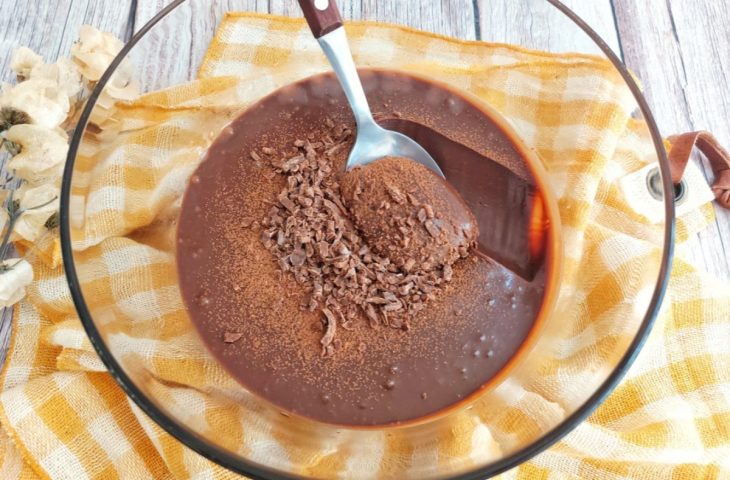 Mousse de chocolate em 5 minutos