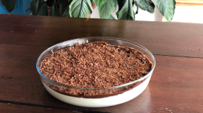 Mousse de limão com chocolate