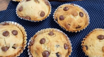 Muffin com gotas de chocolate