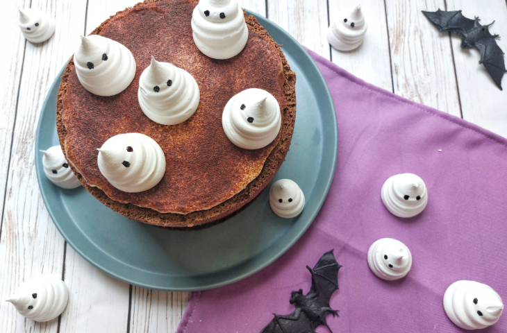 Naked cake chocolatudo de Halloween