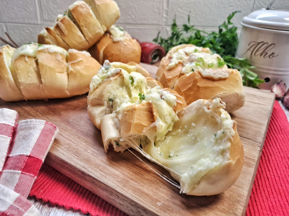 Pão de alho caseiro na airfryer