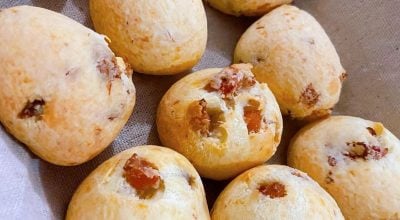 Pão de queijo com bacon