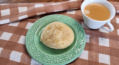 Pão de queijo de caneca prático