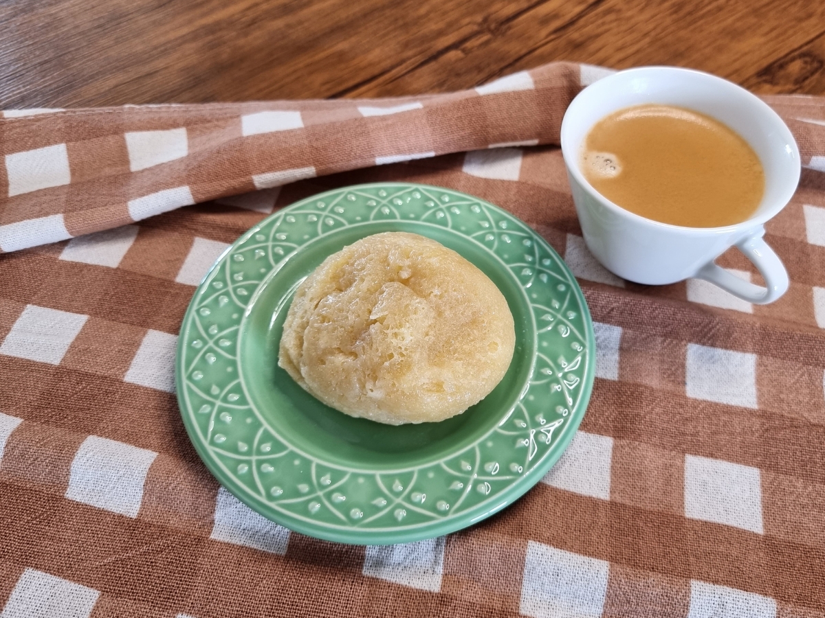 Pão de queijo de caneca prático