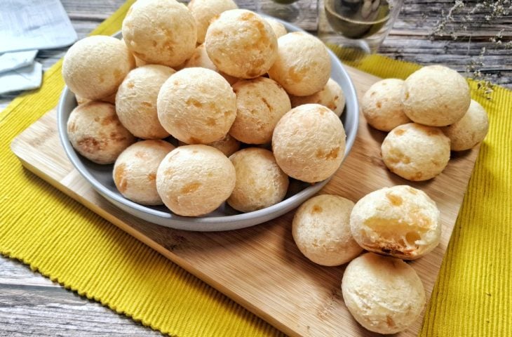 Pão de queijo mineiro