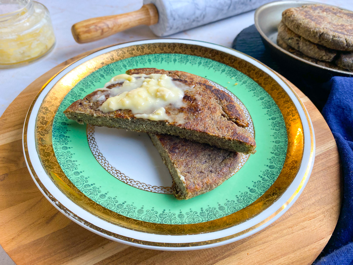 Pão low carb vegano de frigideira