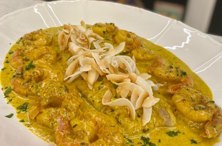Peixe ao molho curry