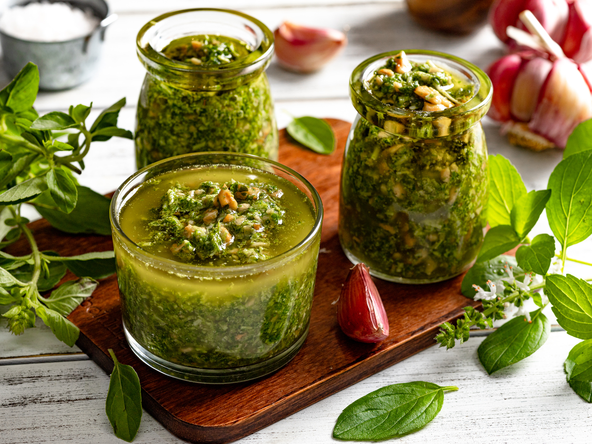 Pesto de manjericão