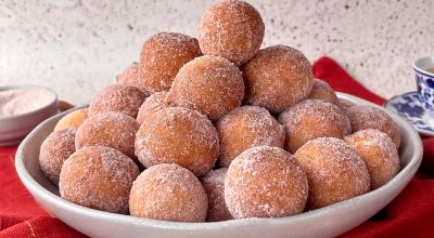 22 receitas de bolinho de chuva para uma tarde aconchegante