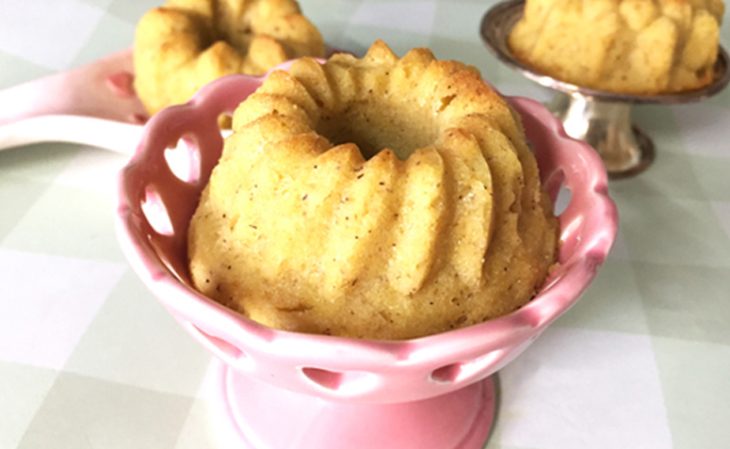 Bolo de fubá sem leite perfeito para pessoas com intolerância a lactose!