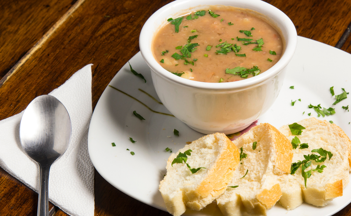 33 Receitas De Caldos Para Te Deixar Quentinho E Feliz